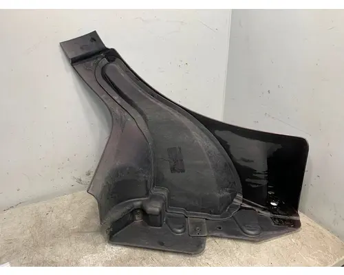 PETERBILT 587 Side Fairing