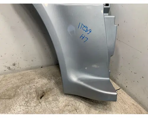 PETERBILT 587 Side Fairing
