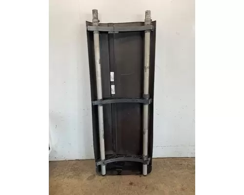 PETERBILT 587 Side Fairing