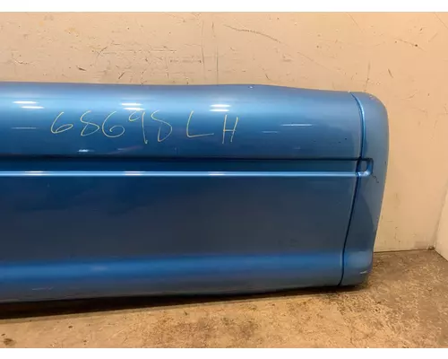 PETERBILT 587 Side Fairing