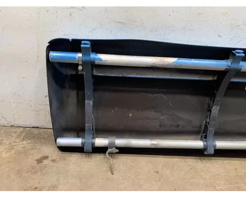 PETERBILT 587 Side Fairing