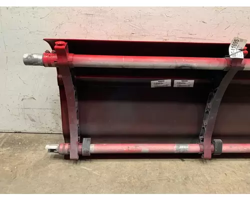 PETERBILT 587 Side Fairing