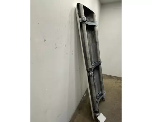 PETERBILT 587 Side Fairing