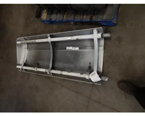 PETERBILT 587 Side Fairing