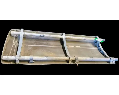 PETERBILT 587 Side Fairing