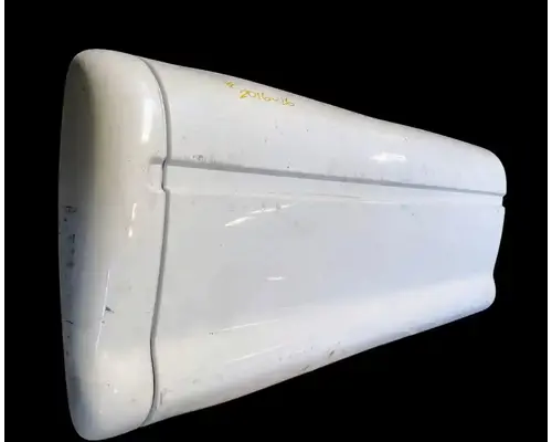 PETERBILT 587 Side Fairing