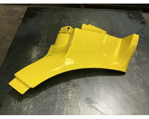 PETERBILT 587 Side Fairing