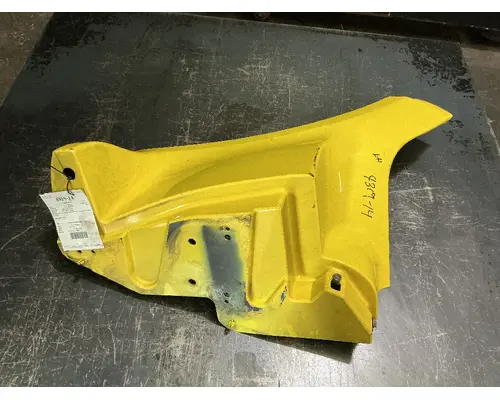 PETERBILT 587 Side Fairing