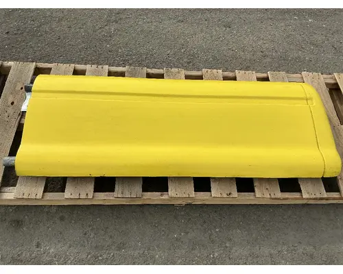 PETERBILT 587 Side Fairing