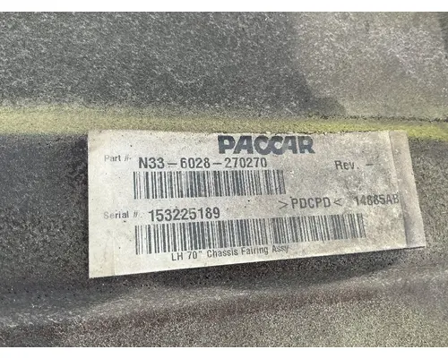 PETERBILT 587 Side Fairing