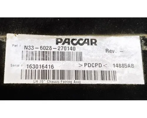 PETERBILT 587 Side Fairing