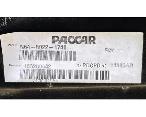 PETERBILT 587 Side Fairing