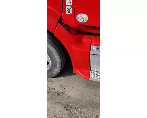PETERBILT 587 Side Fairing