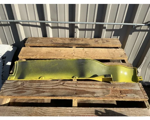 PETERBILT 587 Skirt