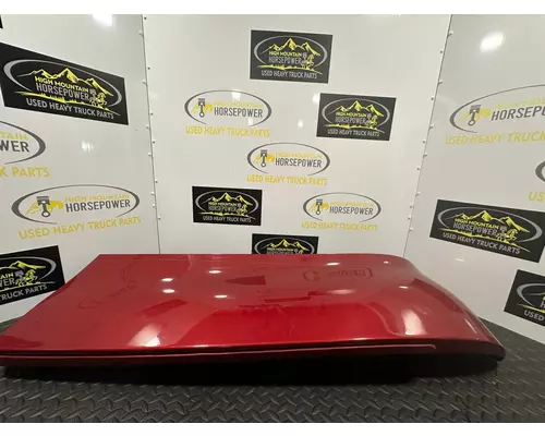 PETERBILT 587 Sleeper Fairing