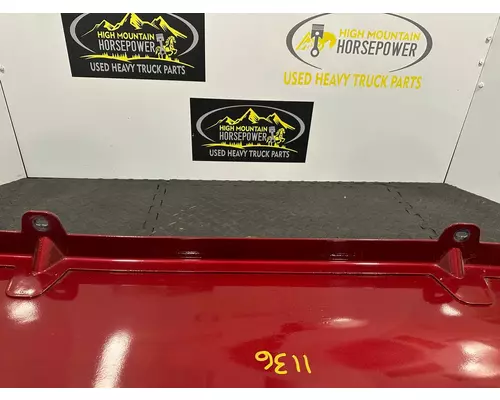 PETERBILT 587 Sleeper Fairing