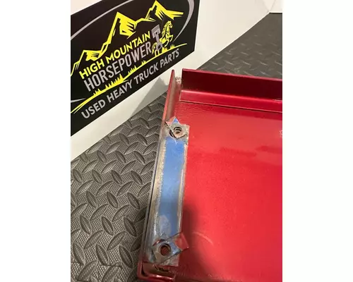 PETERBILT 587 Sleeper Fairing