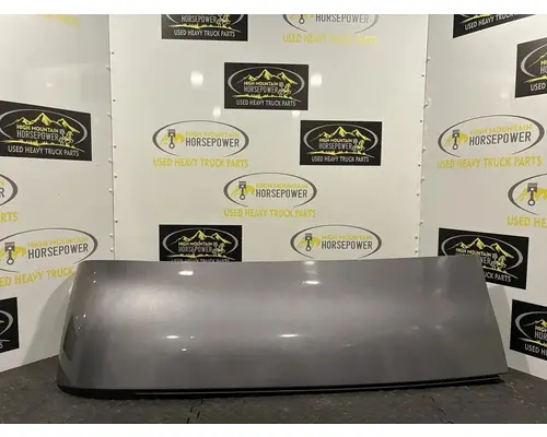 PETERBILT 587 Sleeper Fairing