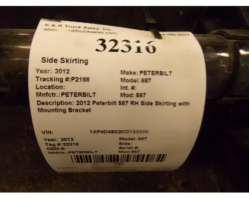 PETERBILT 587 Sleeper Fairing