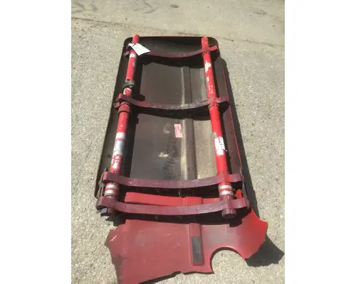 PETERBILT 587 Sleeper Fairing