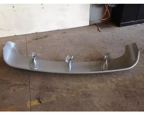 PETERBILT 587 Sun Visor (External)