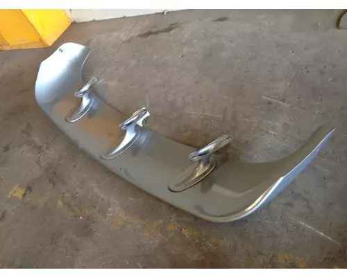 PETERBILT 587 Sun Visor (External)
