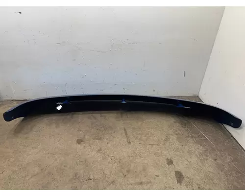 PETERBILT 587 Sun Visor (External)
