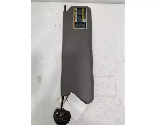 PETERBILT 587 Sun Visor (External)