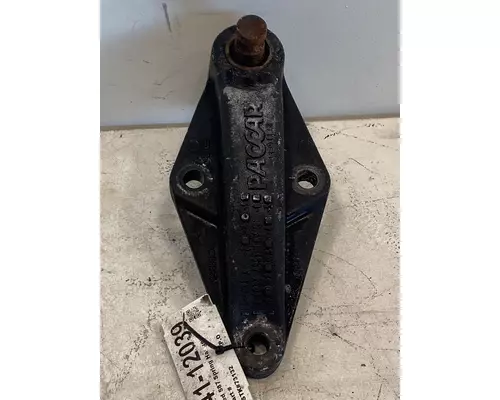 PETERBILT 587 Suspension