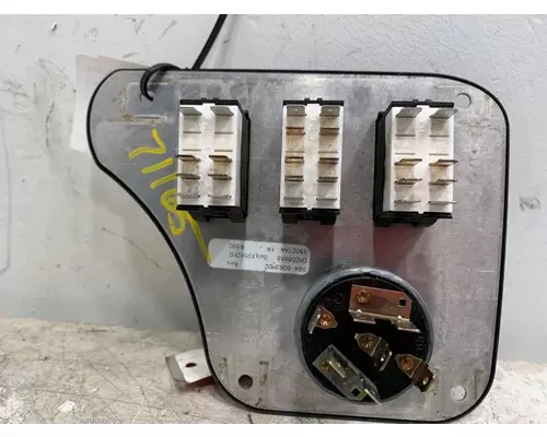 PETERBILT 587 Switch Panel