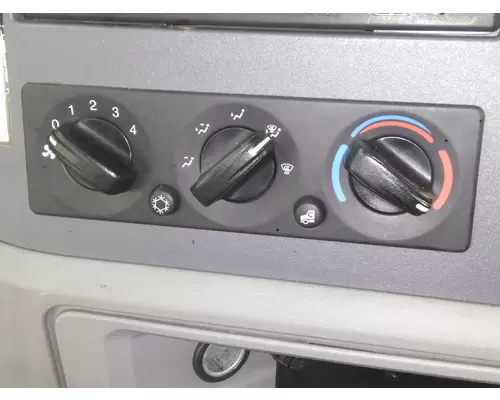 PETERBILT 587 TEMPERATURE CONTROL