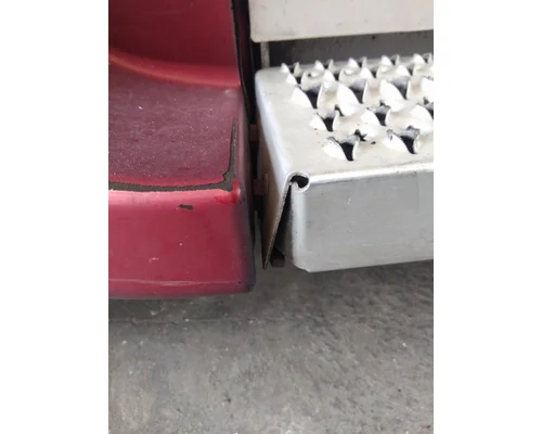 PETERBILT 587 TOOL BOX