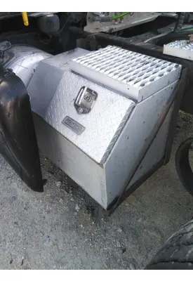 PETERBILT 587 TOOL BOX