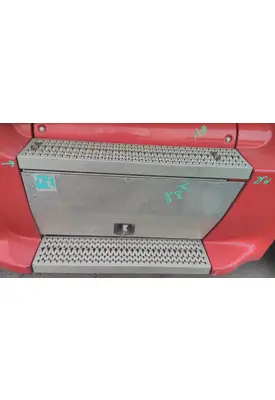 PETERBILT 587 TOOL BOX