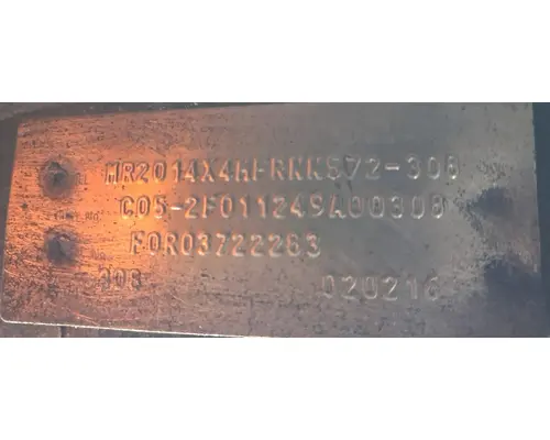 PETERBILT 587 Tandem Cutoffs