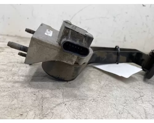 PETERBILT 587 Throttle Body Assembly