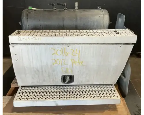 PETERBILT 587 Tool Box