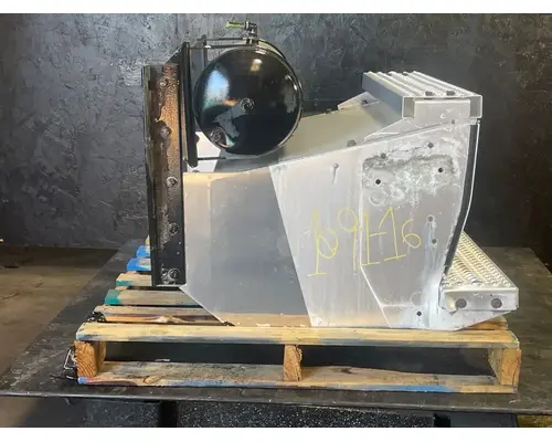 PETERBILT 587 Tool Box