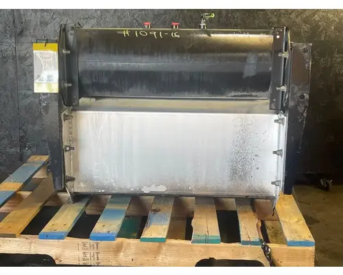 PETERBILT 587 Tool Box