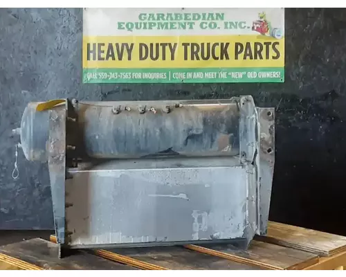 PETERBILT 587 Tool Box