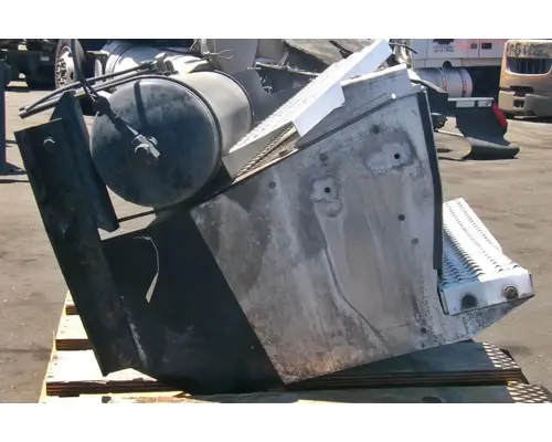 PETERBILT 587 Tool Box