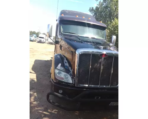 PETERBILT 587 WHOLE TRUCK FOR RESALE