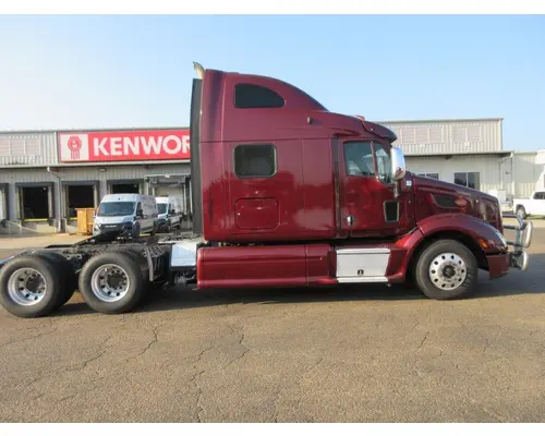 PETERBILT 587 WHOLE TRUCK FOR RESALE