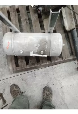 PETERBILT 589 LONG HOOD Air Tank