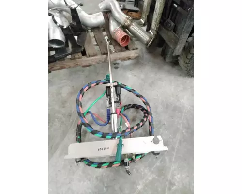 PETERBILT 589 LONG HOOD POGO stick, Airelectrical line mount