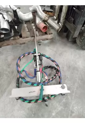 PETERBILT 589 LONG HOOD POGO stick, Air/electrical line mount