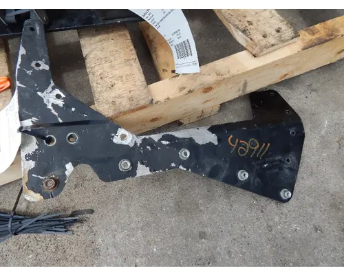 PETERBILT 589 Brackets, Misc.