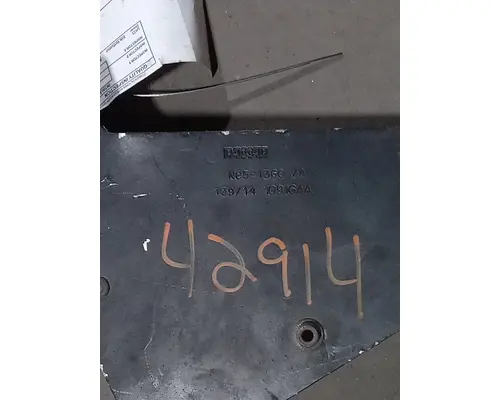 PETERBILT 589 Brackets, Misc.