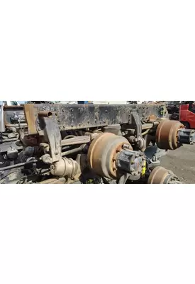 PETERBILT AIR TRAC Cutoff Tandem Axle