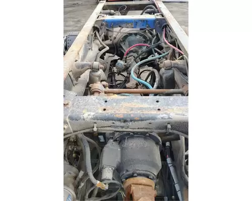 PETERBILT AIR TRAC Cutoff Tandem Axle